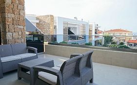 Agnes Deluxe Hotel
